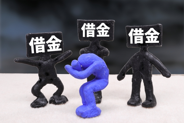 借金に追い立てられる。瀬戸市の債務整理の相談は弁護士や司法書士に無料でできます